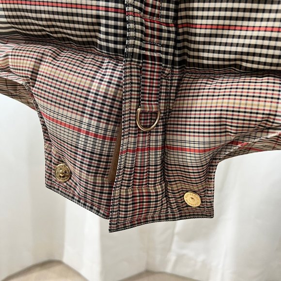Burberry London England Check Down Filled Nylon Puffer Jacket. - Picture 4 of 15